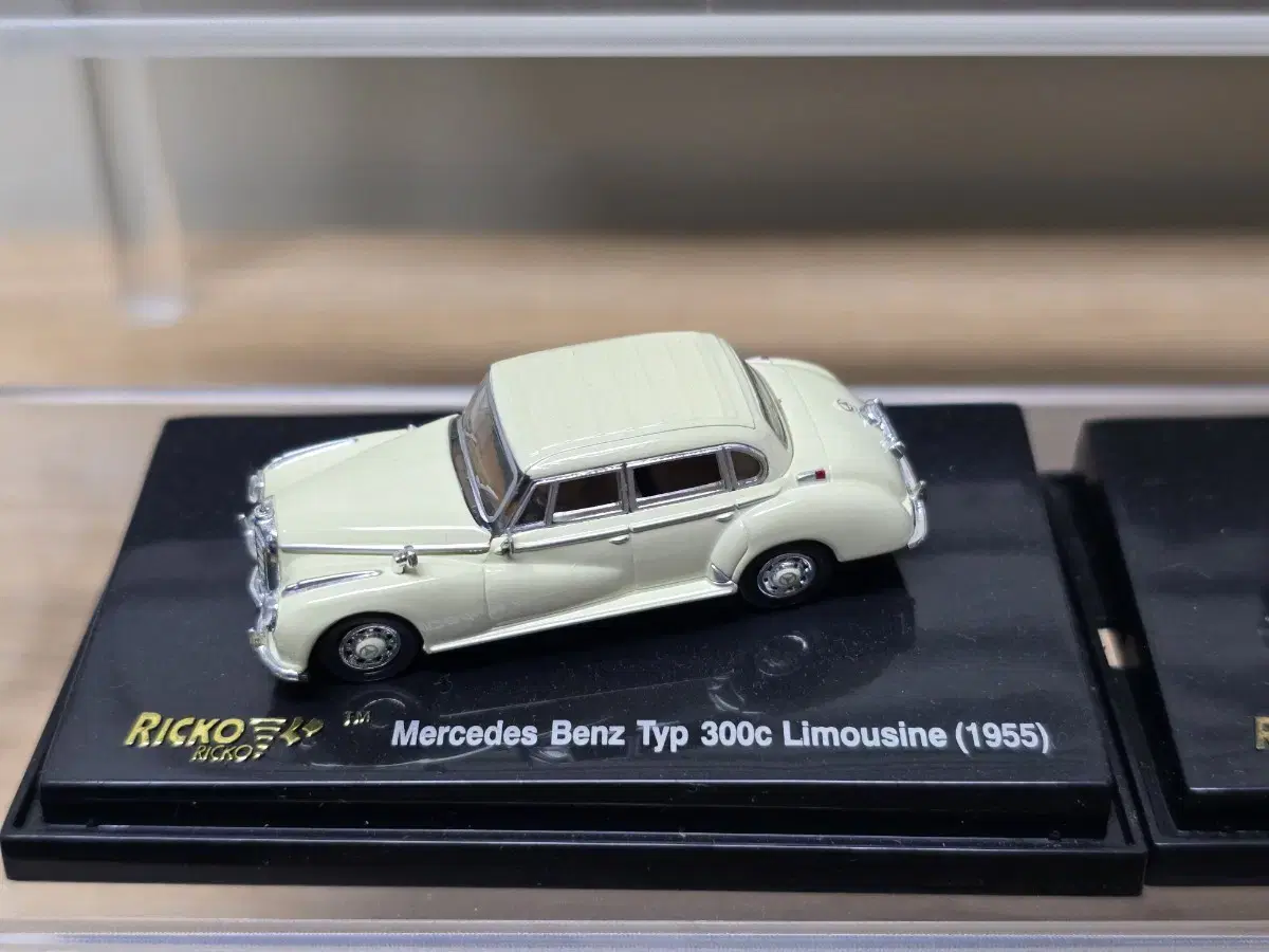 1:87 Mercedes Benz Typ 300c Limousine