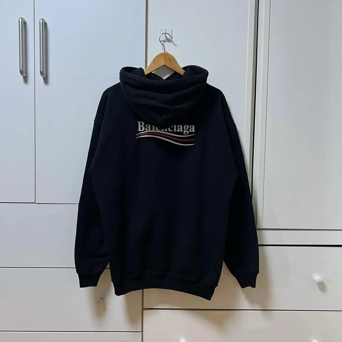 [New Arrivals]Balenciaga Wave Logo Hoodie