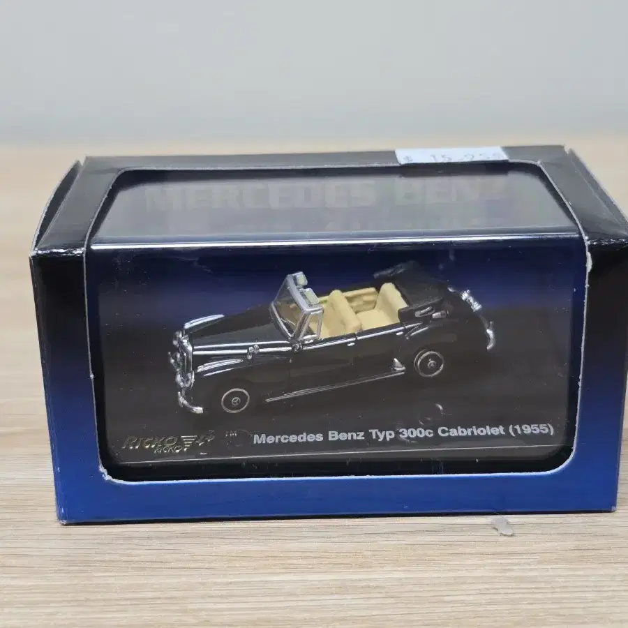 1:87 Mercedes Benz Typ 300c Cabriolet