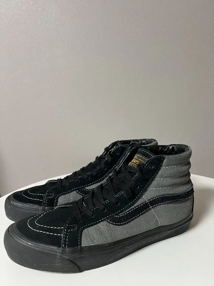 WTAPS x VANS sk8-HI