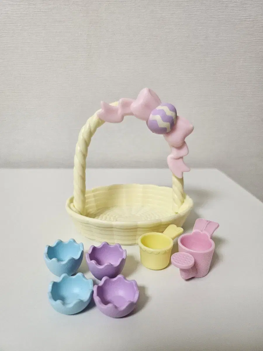 Sylvanian Props Easter Egg Watering Can Bath Basket Egg Toy