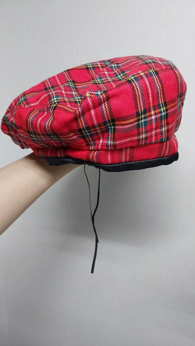 무료배송)타탄 체크 레드 베레모 tartan check red beret