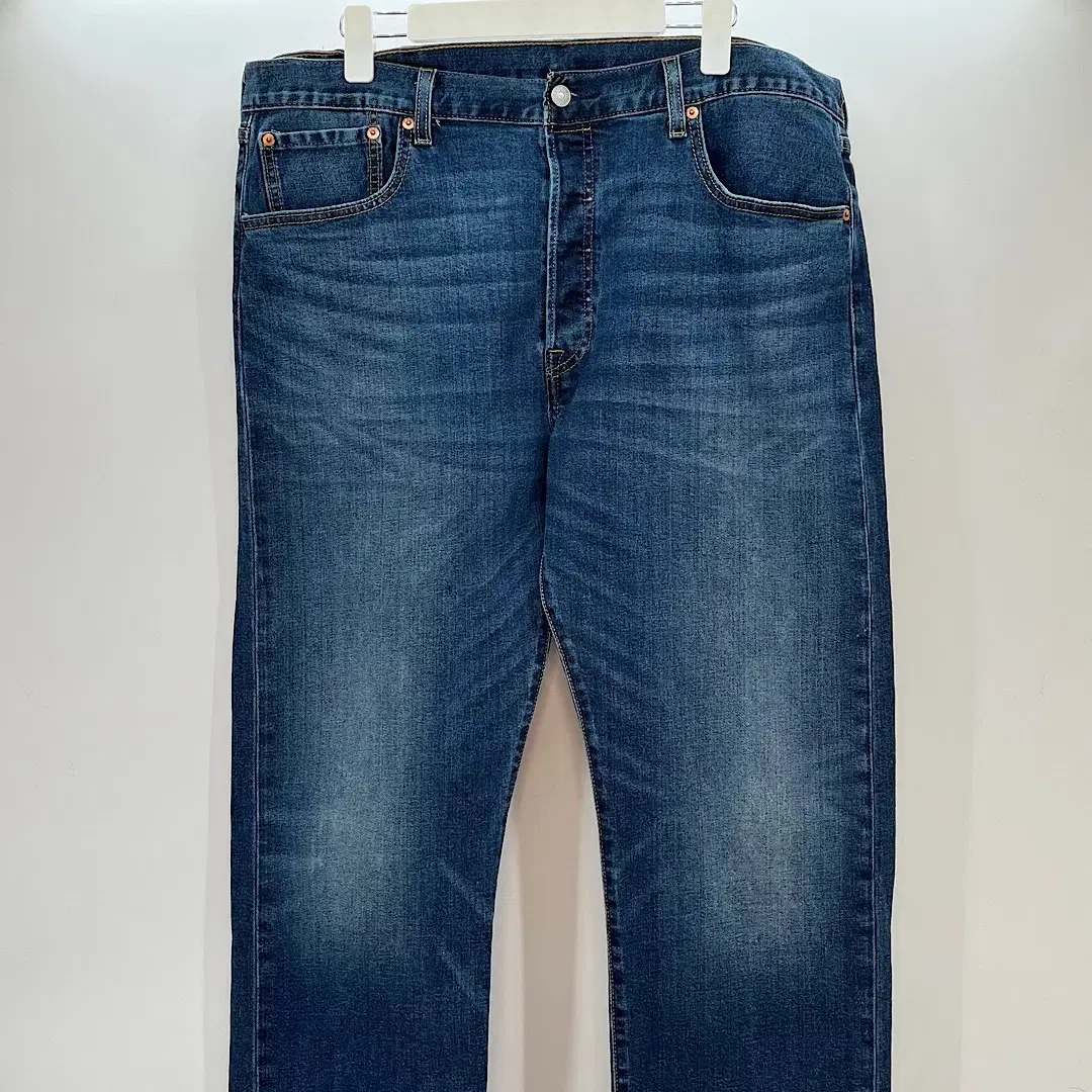 (39")Vintage Levi's 501 Jeans LE386