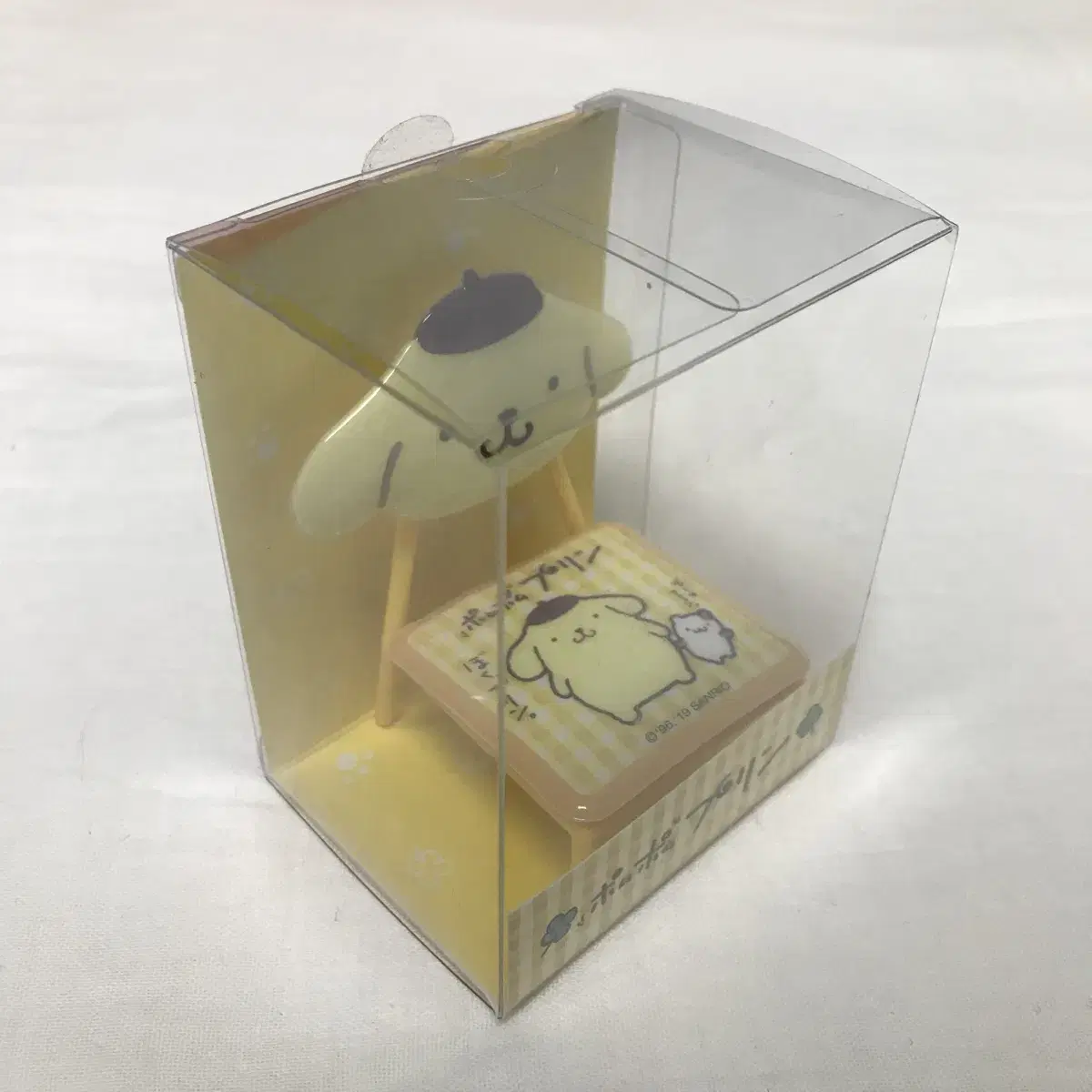 Pompompurin Miniature Chair, 2016