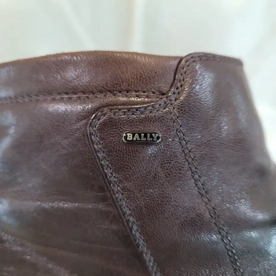 발리 BALLY 앵클 부츠 8.5