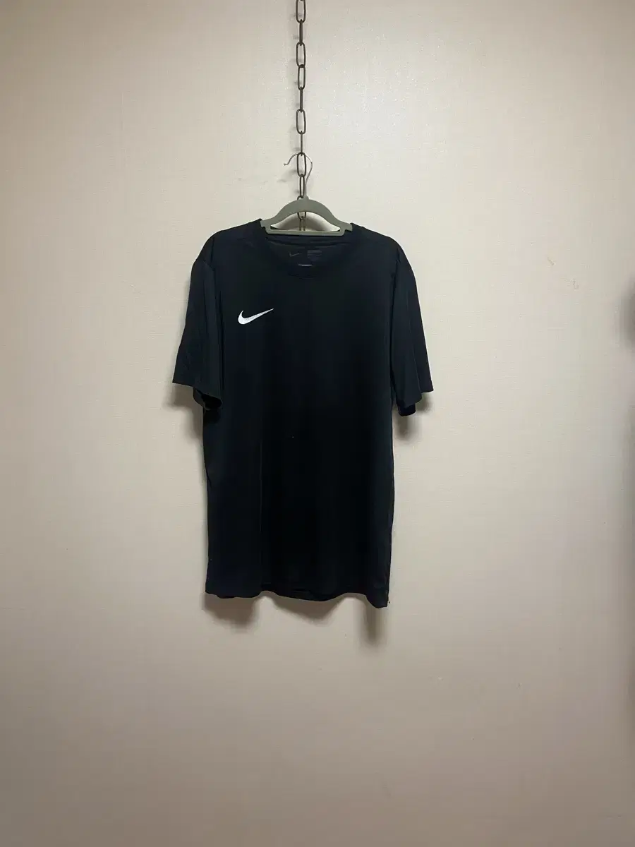 [Nike] Functional Black Vahn Short Sleeve Tee (Size 110)