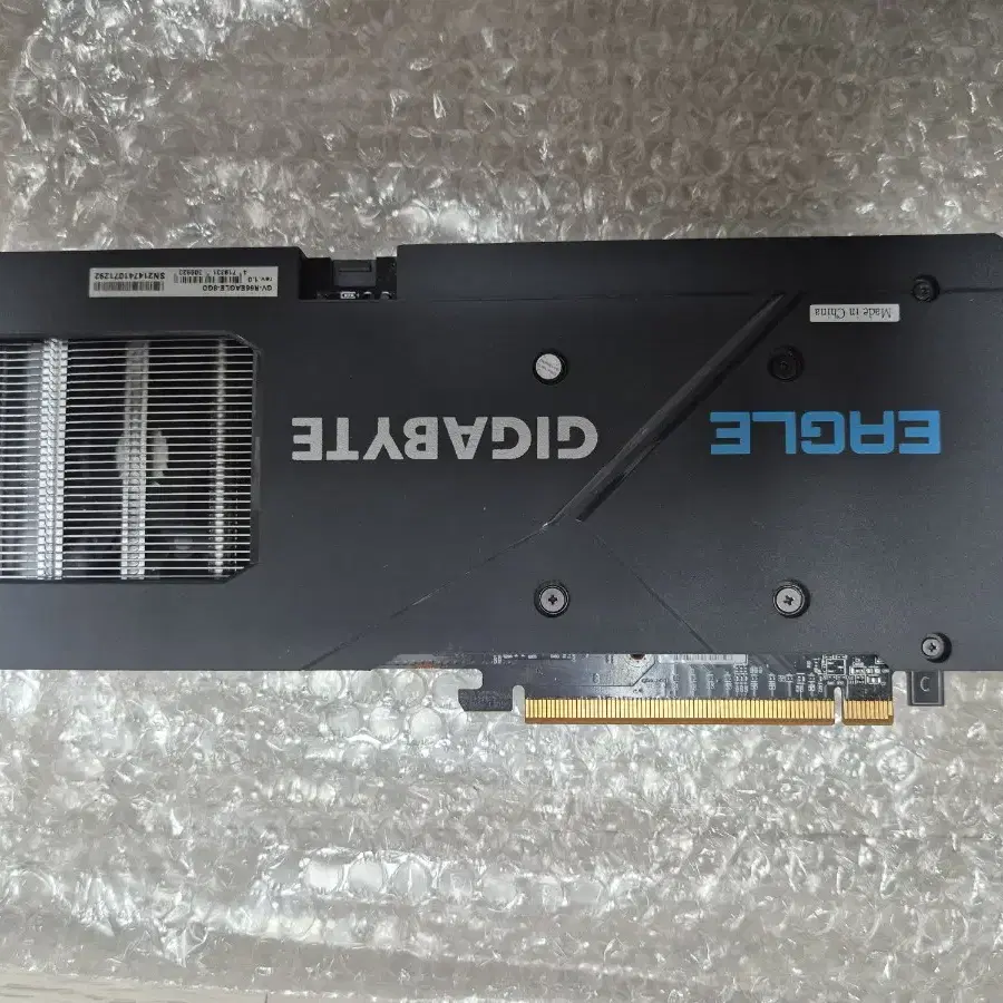 기가바이트 rx6600 이글 3팬