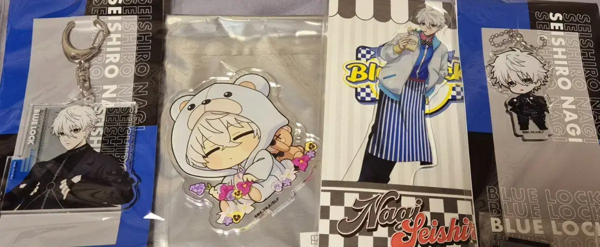 BLUELOCK Nagi Flower Bear HarnessAcrylic and Lawson Collaboration Acrylic Stand