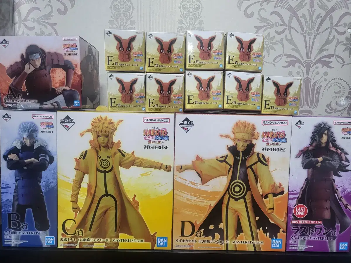 Naruto Shippuden Connecting Thoughts Full Set (Unsealed) sells