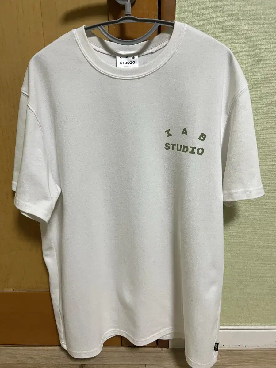 iAppstudio Short sleeve light green size L