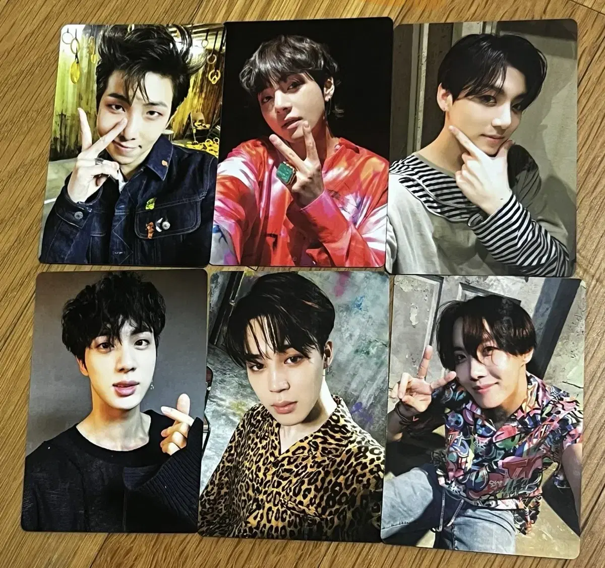 BTS photocardTransferSell in bulkQuick saleJiminTaehyungJungkookHoseokYoonKiSeokJin NamjoonRubsDVDsMemories