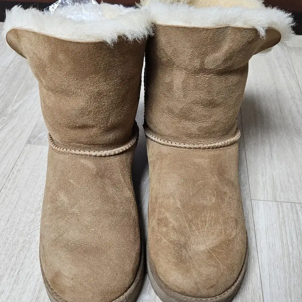 UGG 부츠