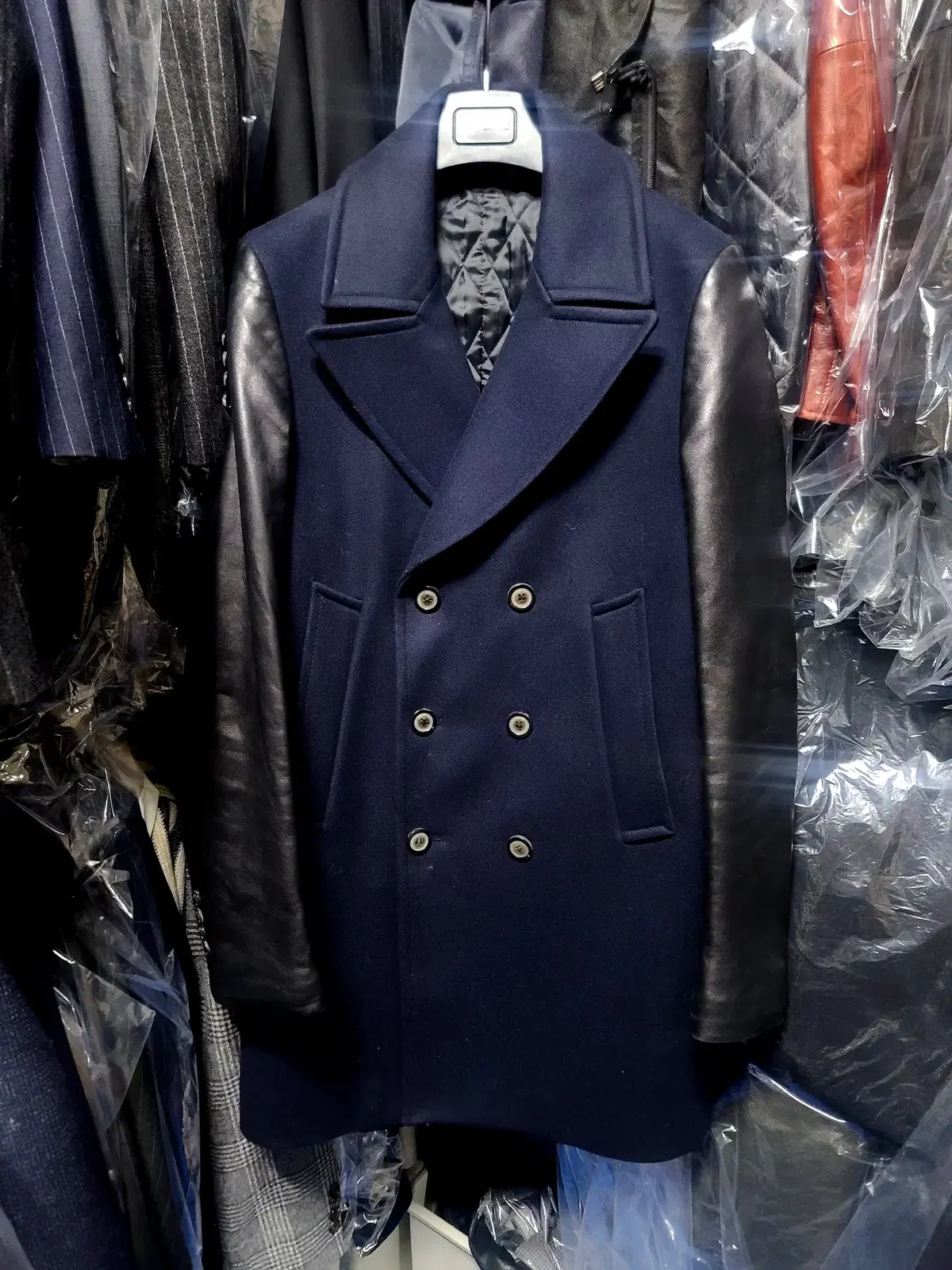 Solid Homme / Maine Navy Armored Leather Coat / 100