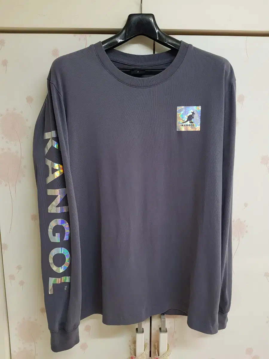 Kangol Long Sleeve T-Shirt 95