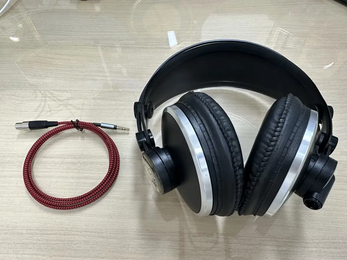 AKG K271 헤드폰