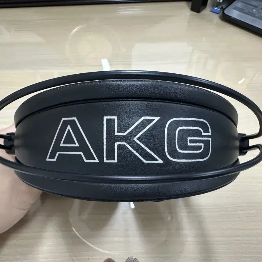 AKG K271 헤드폰