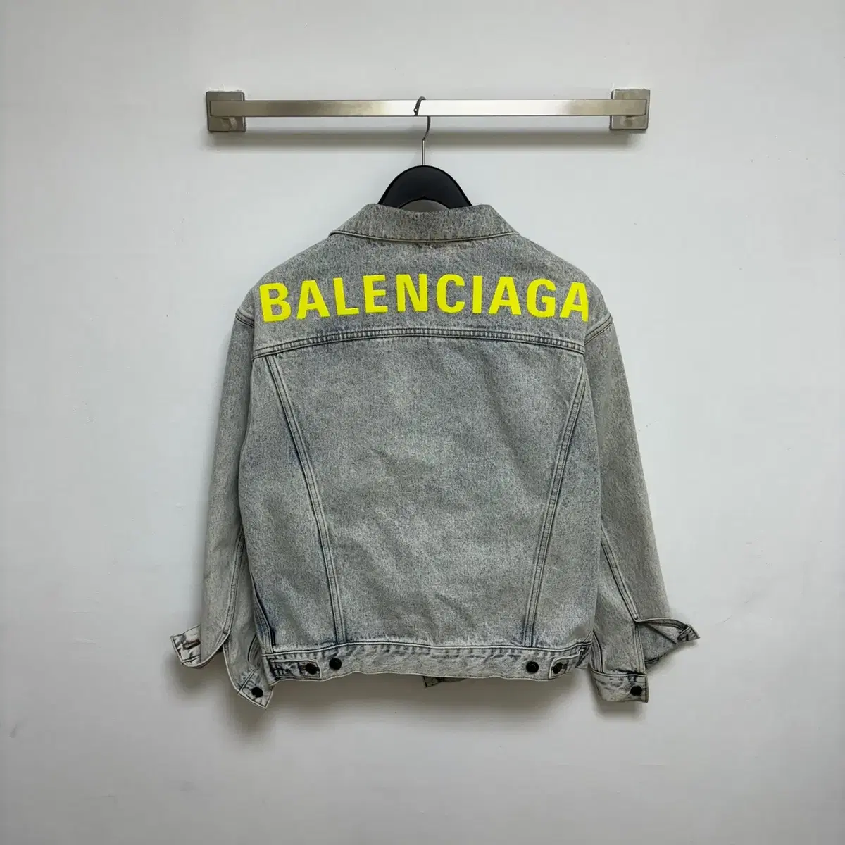 (46)Balenciaga Back logo light blue jacket