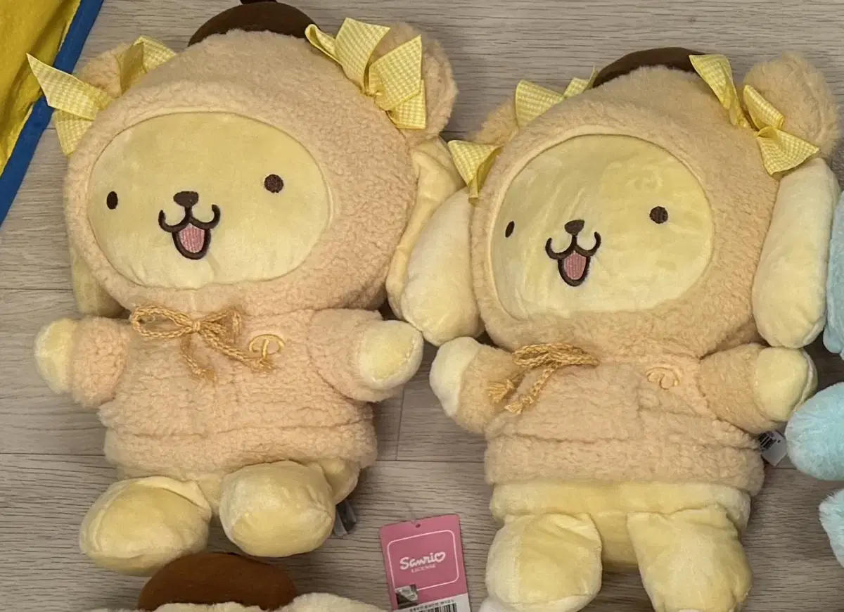 Pompompurin plush doll (30 cm)