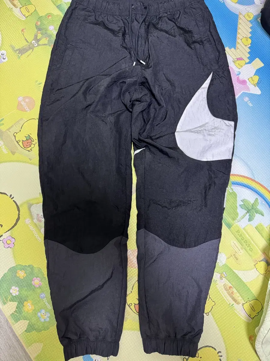 Nike Big Swoosh Woven Jogger Pants New in L 100