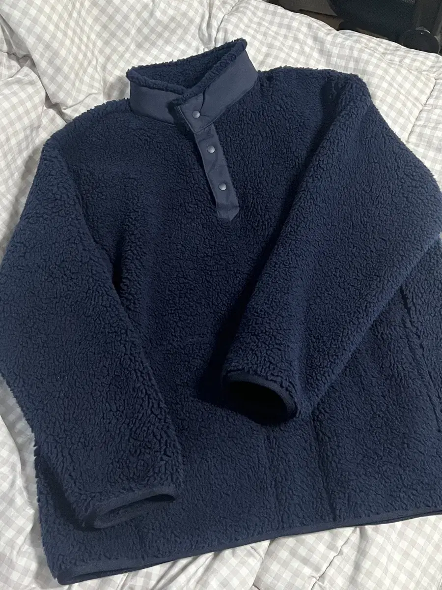 [XL] Uniqlo Whitemountaineering Hooded Fleece Navy