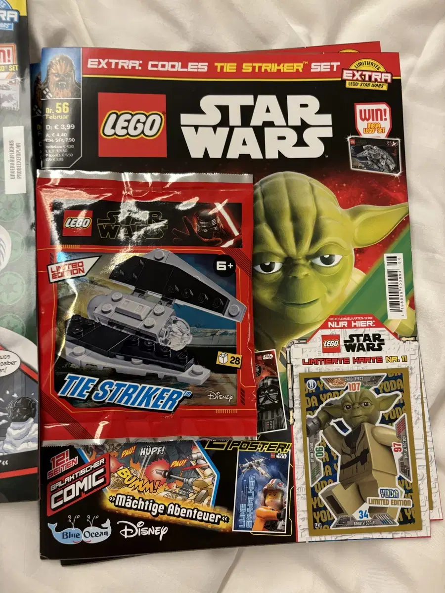 LEGO Tie Striker foil pack and magazine (with kards)