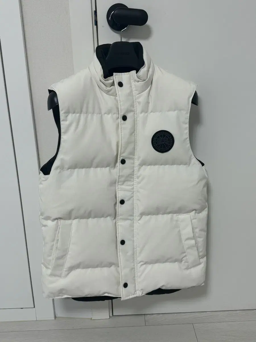 Canada Goose Garson Puffer Vest White Best Down M