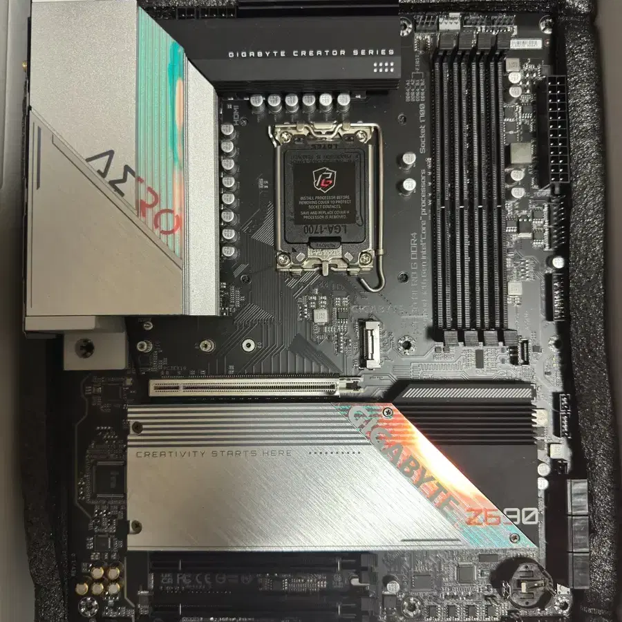 기가바이트 z690 aero g ddr4