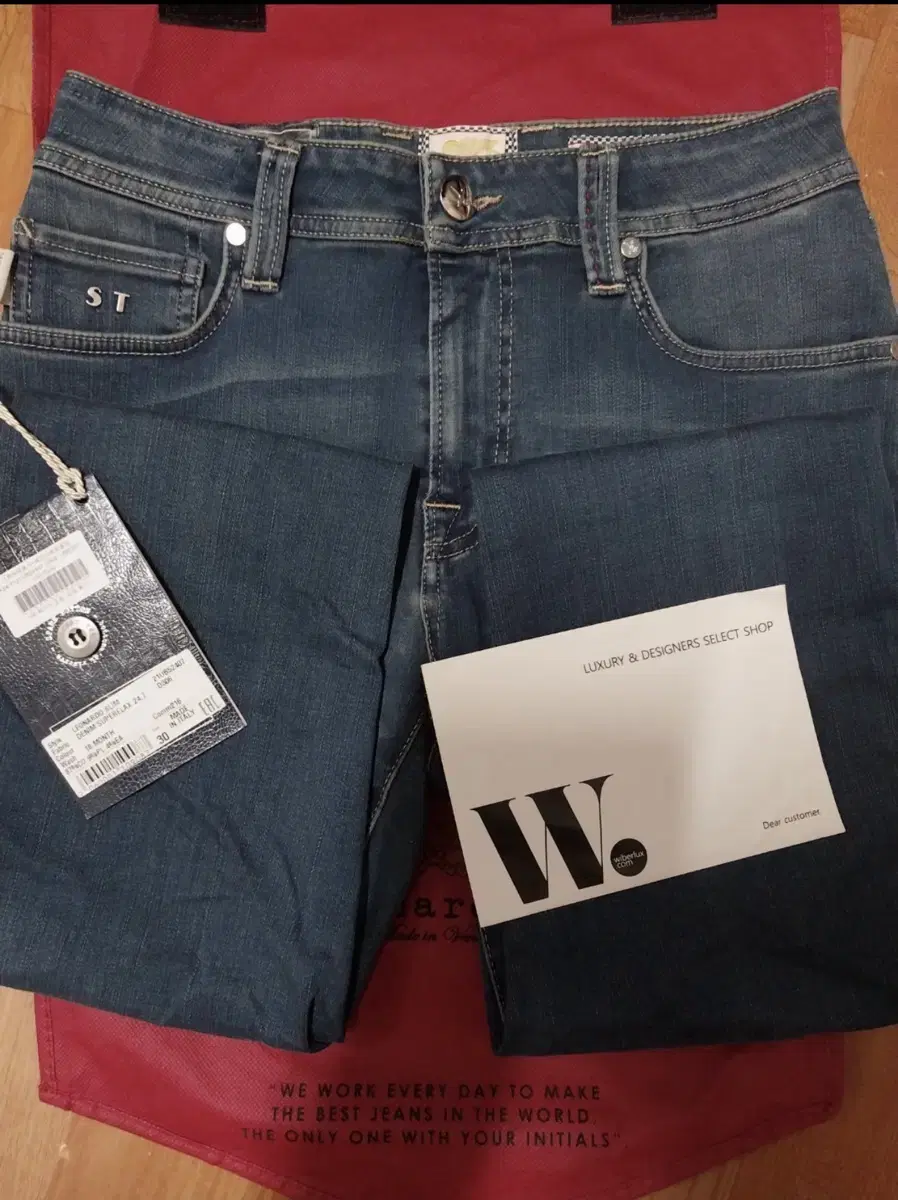 Italian label Tramarosa denim jin jeans 24.7 new for sale