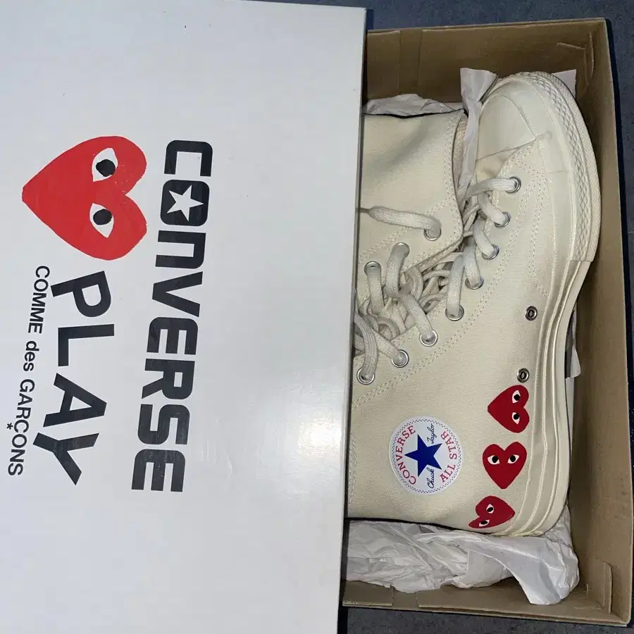 Comme des Garcons PLAY Multi-Heart White