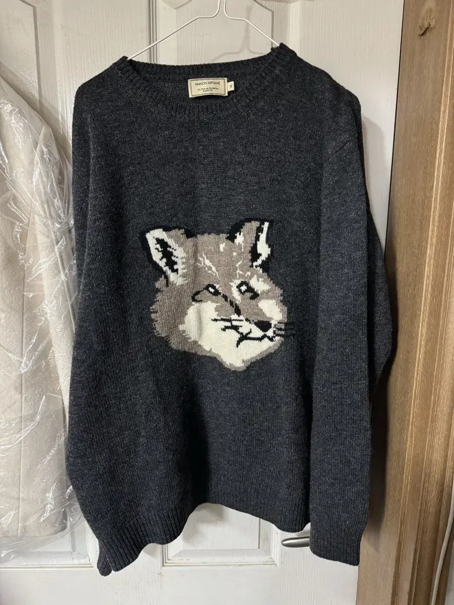 (XL)Maison Kitsune Big Foxhead Knit Dark Gray