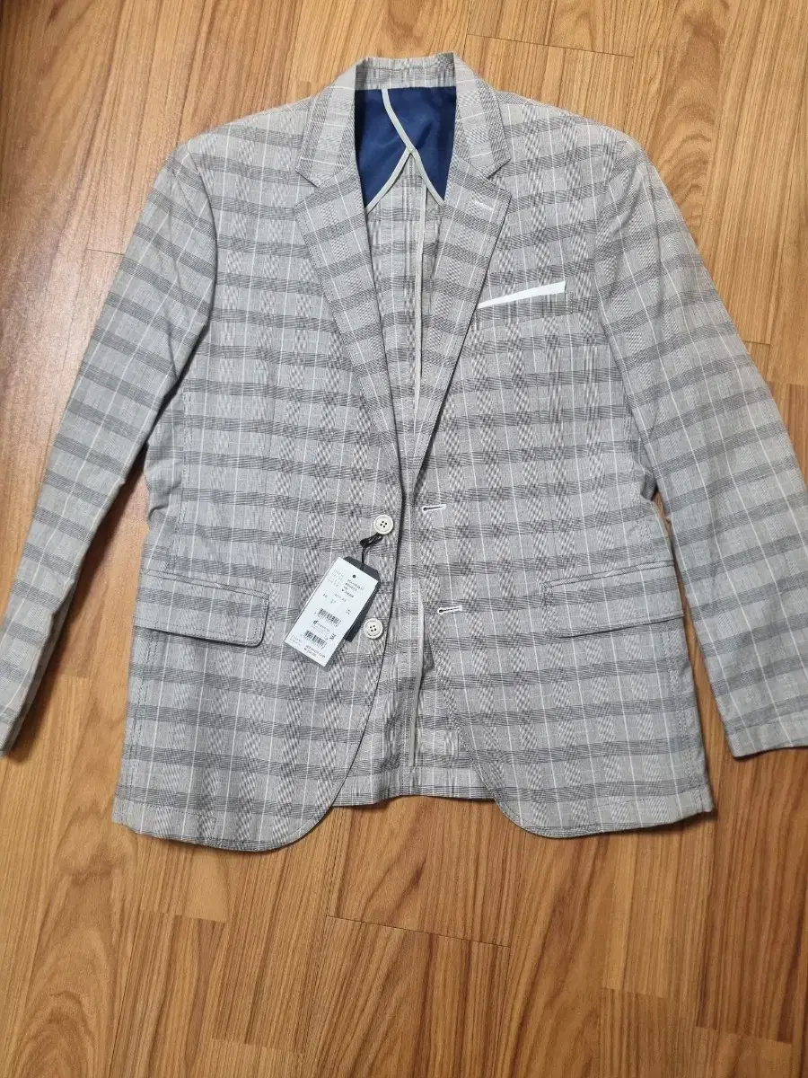 Men's Jacket Size 105 (New)