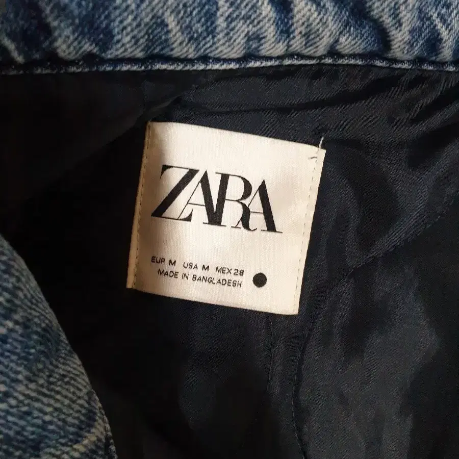 자라  ZARA 청패딩 자켓 100