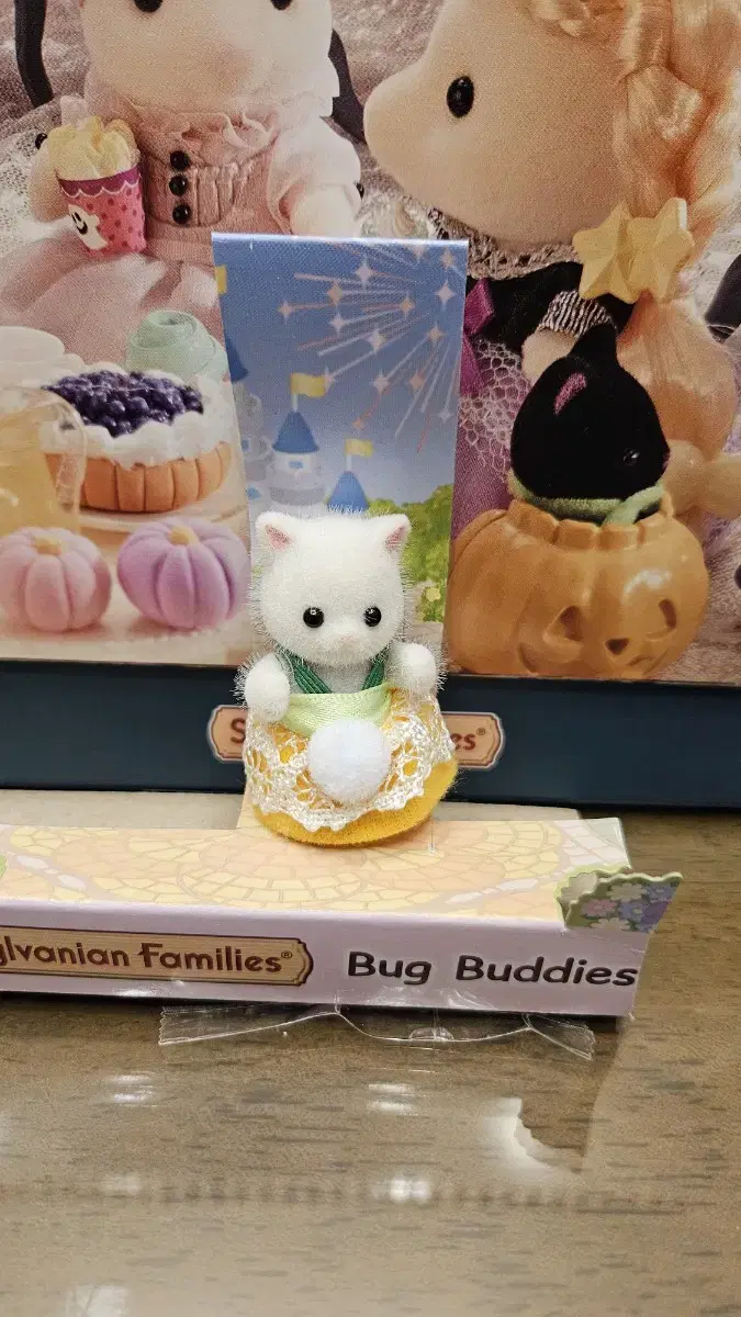 Sylvanian Bugbuddies Persian Cat