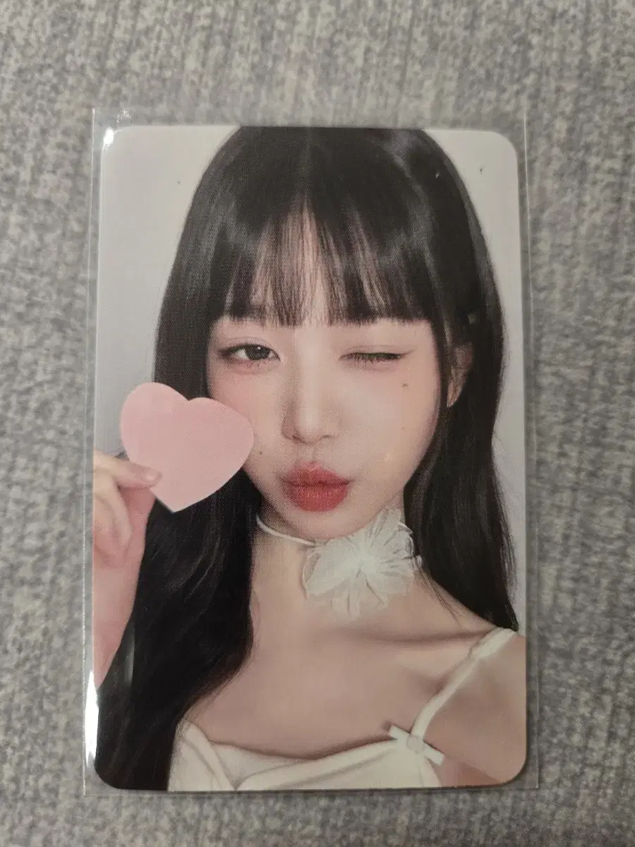 ive jang wonyoung seasons greetings photocard pre-order benefit 2024