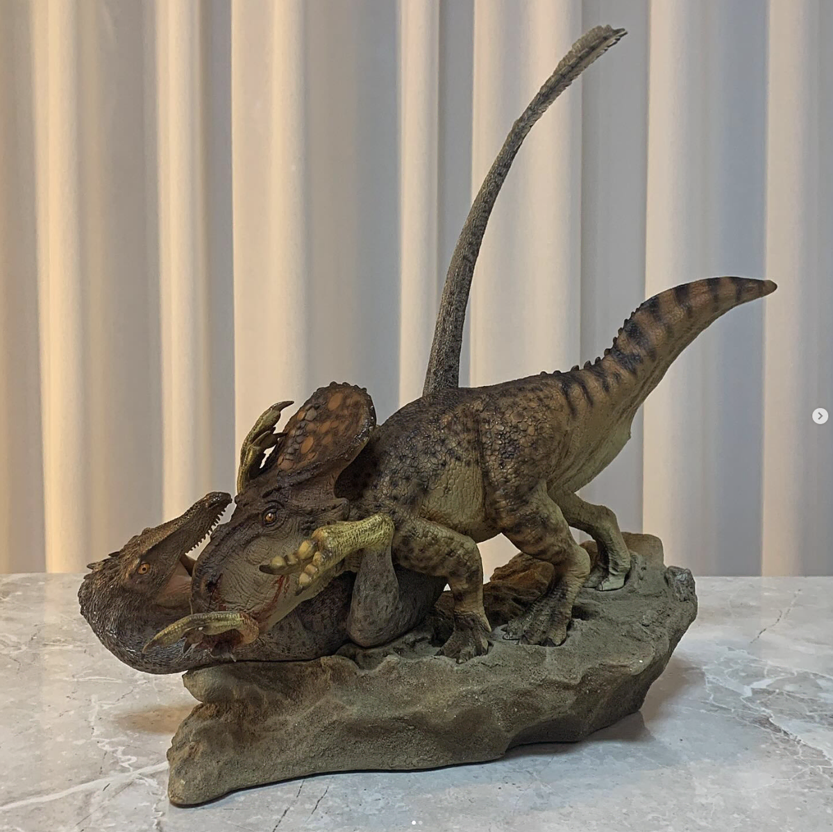 Sideshow Dinosaur Velociraptor, Protoceratops EX Version Dinosaur Stichu