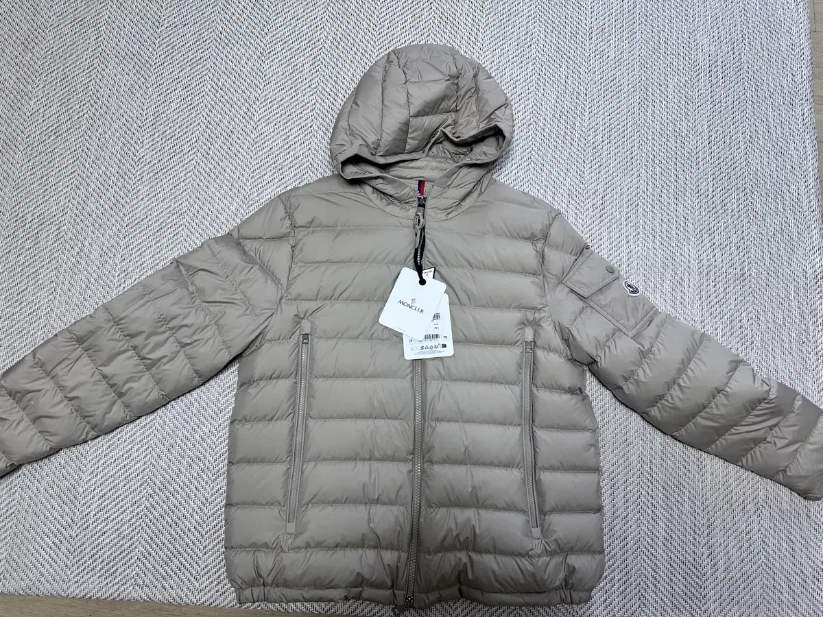 GALION Hooded Short Down Jacket