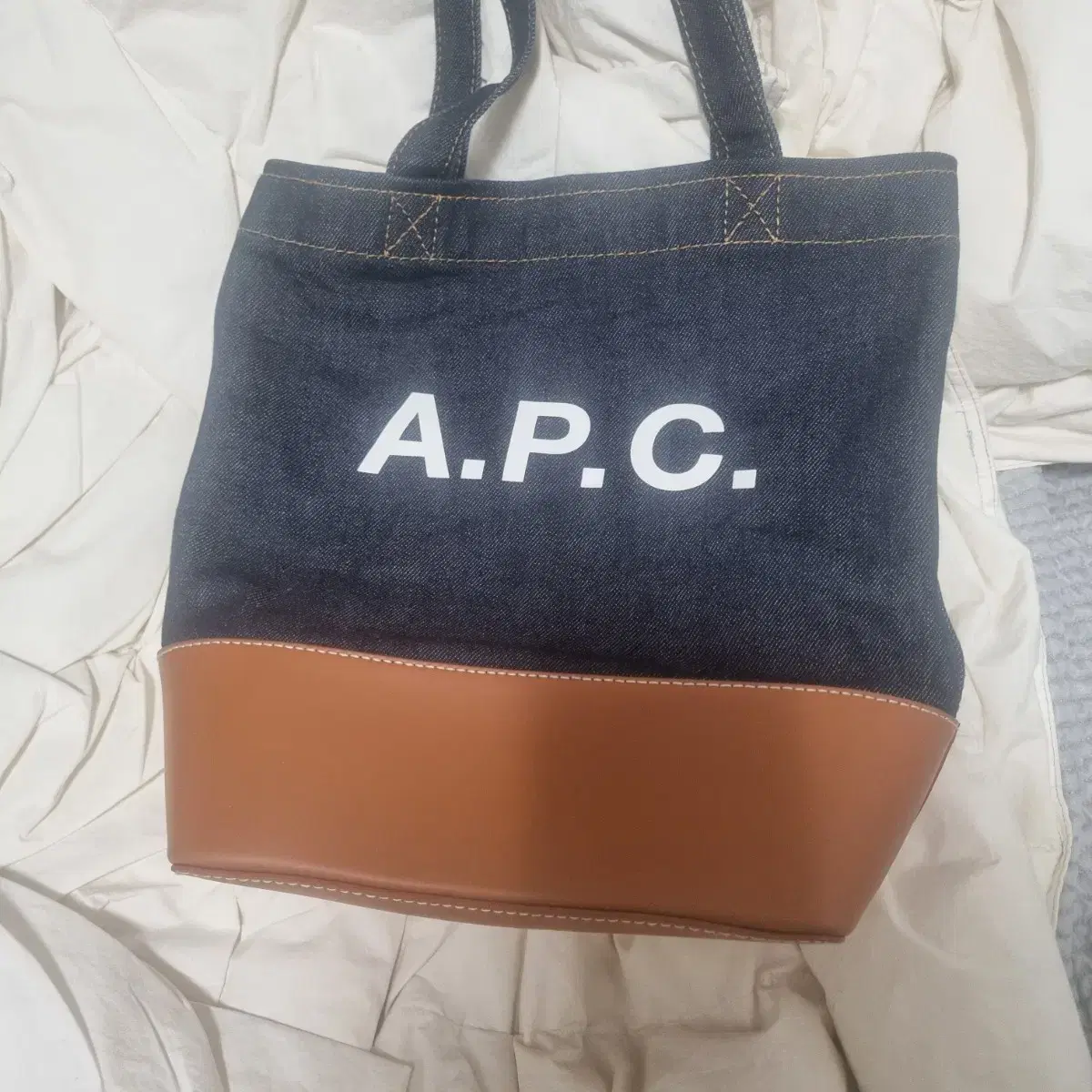 아페쎄 apc 악셀토트 스몰