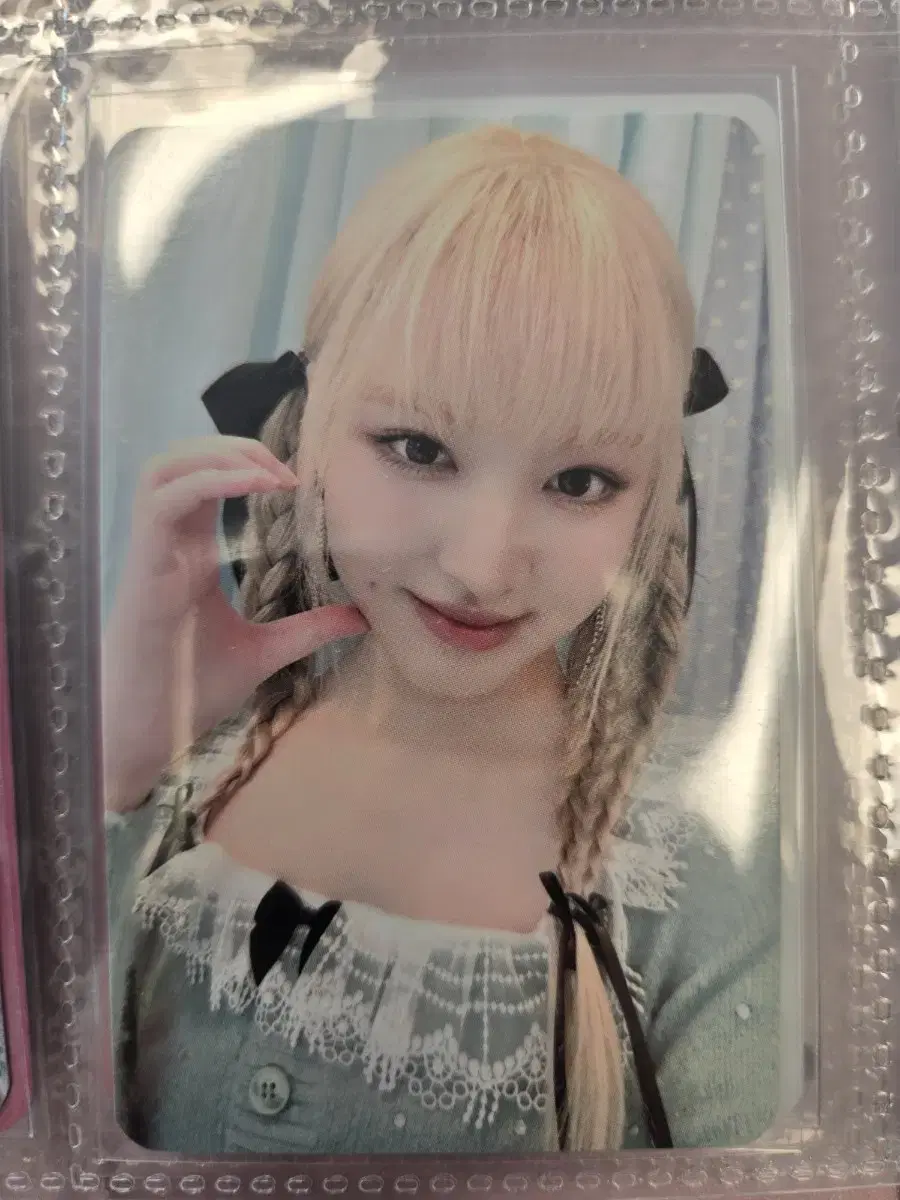 ive liz seasons greetings photocard 2024