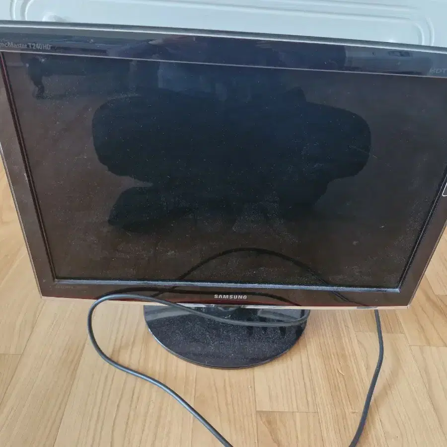 삼성 싱크마스터 T240HD LCD TV 모니터