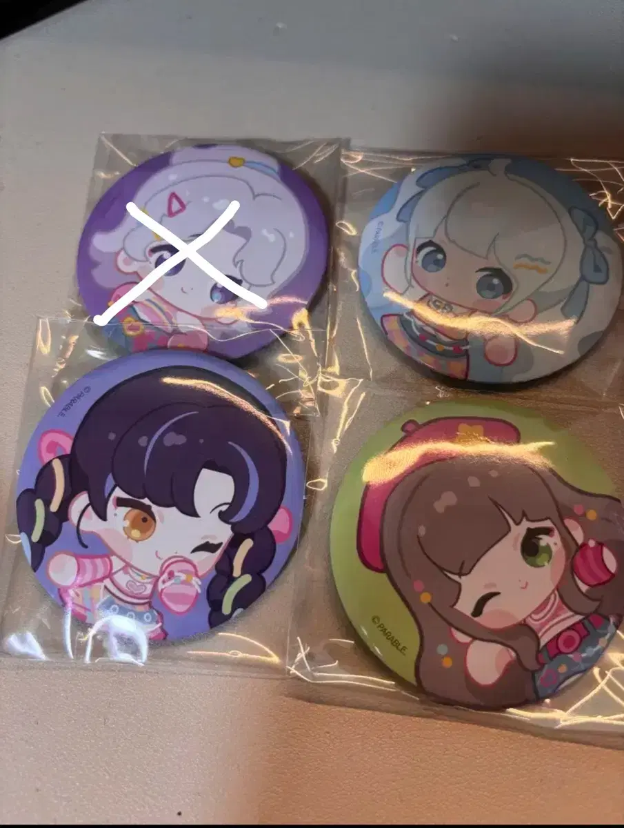 Icedol canbadges for sale (Gosegu, Rilpa, Bichan)