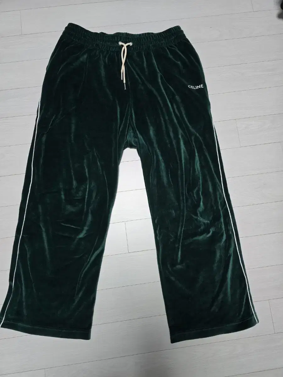 Seline velour green training pants