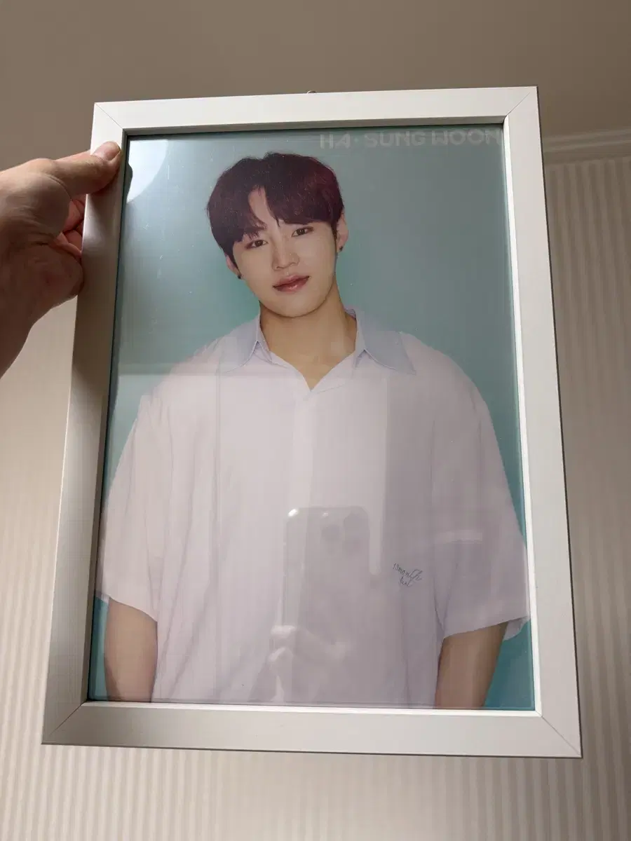 Sungwoon Ha Translucent Picture Frame