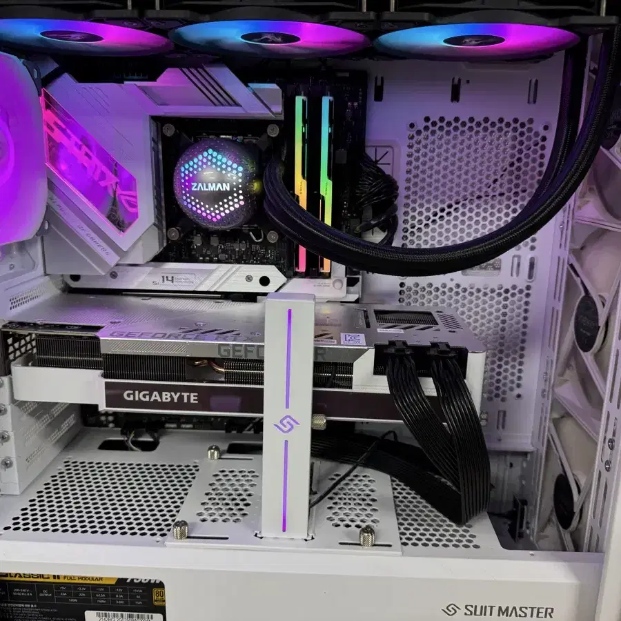 I9-12900K RTX3080TI // 벤큐 XL2546K