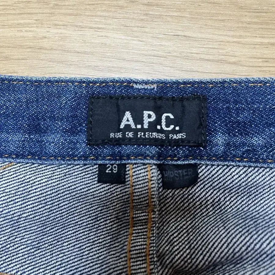 A.P.C 이페쎄 힙스터핏 빈티지워싱 29사이즈