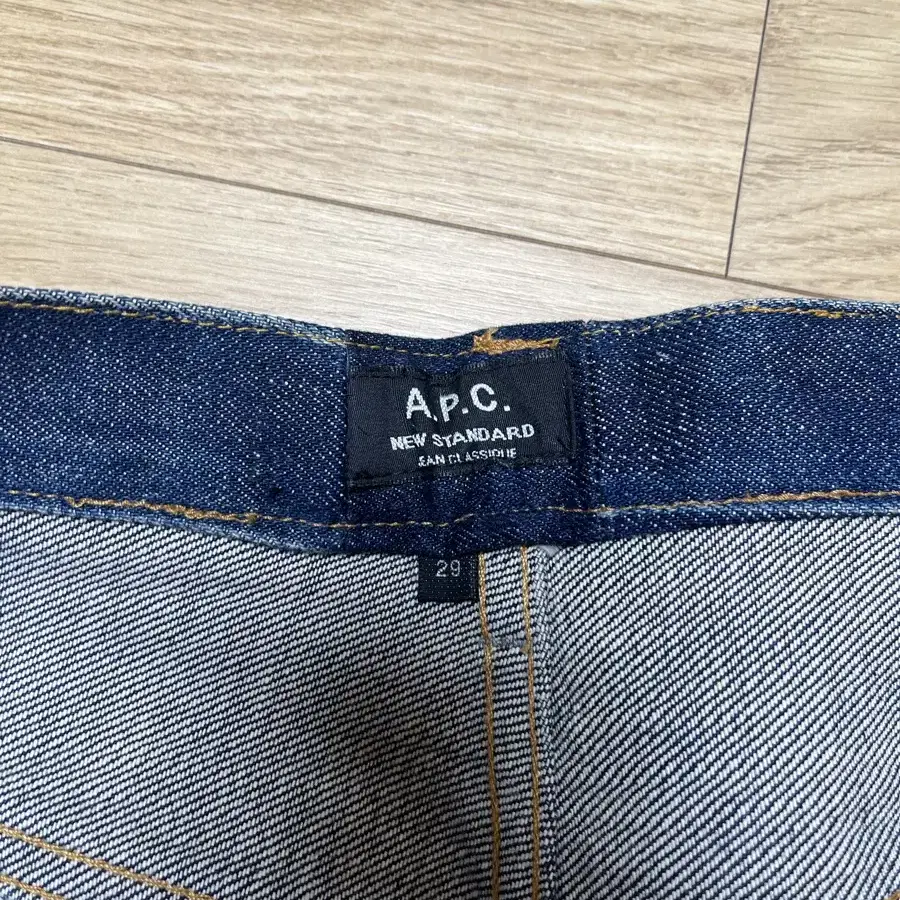 A.P.C 아페쎄 뉴스탠다드 빈티지워싱 29사이즈