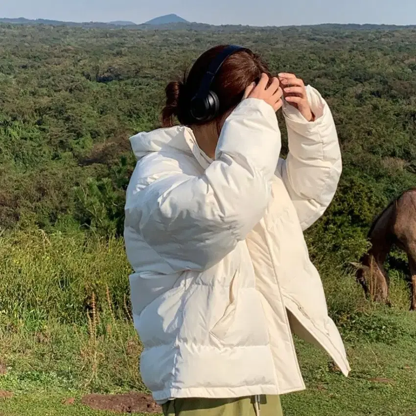 블랑 데일리 오버핏 숏패딩 아이보리