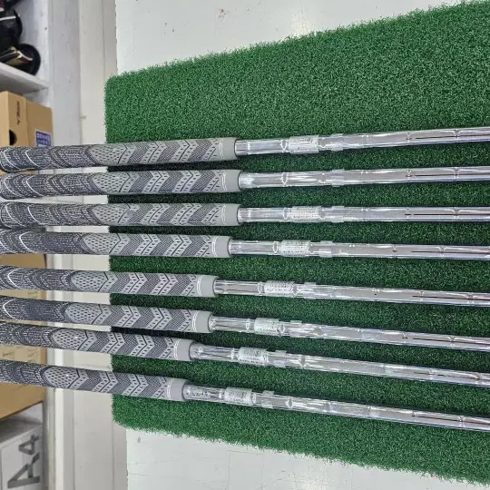 스릭슨 SRIXON Z355 경량스틸 R 아이언세트 NS950 R 그립