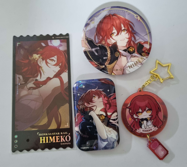 2 Collapse Star Rail Himeko can badges + keyring + Ticket