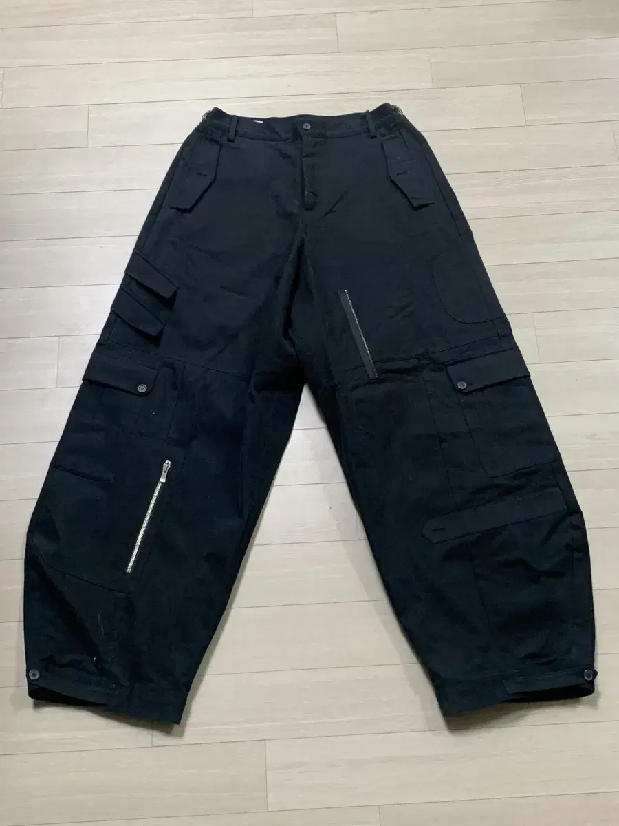 (1) RBU Cargo Pants Black