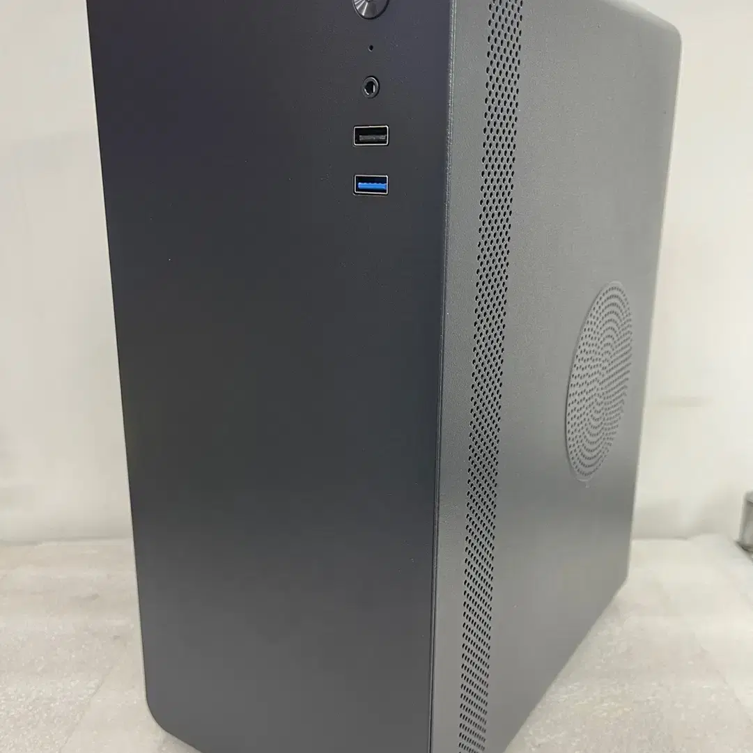 라이젠3 3200,a320m,8g,120ssd,500hdd 중고피씨